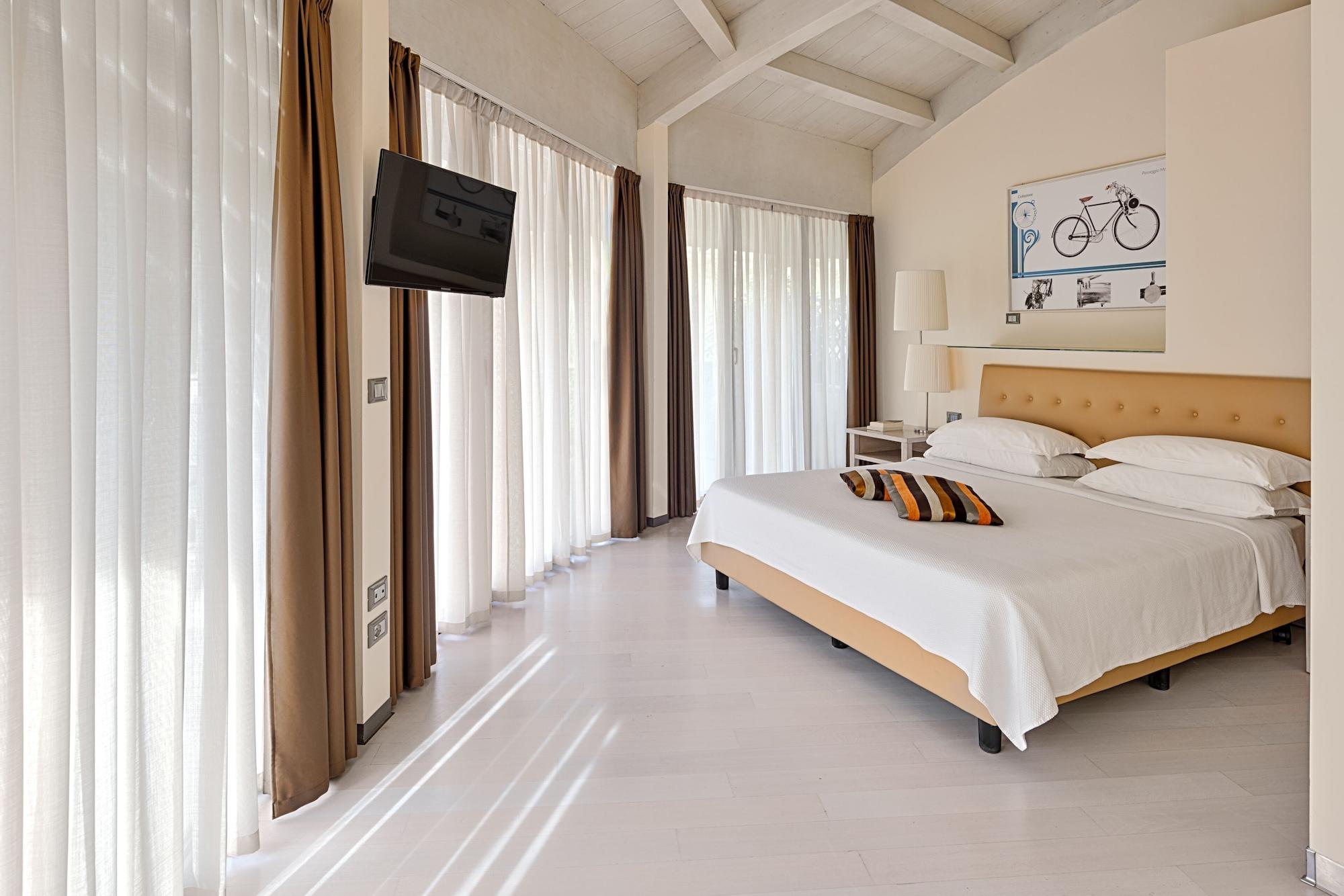 Hotel Riviera Dei Fiori San Lorenzo al Mare Eksteriør billede