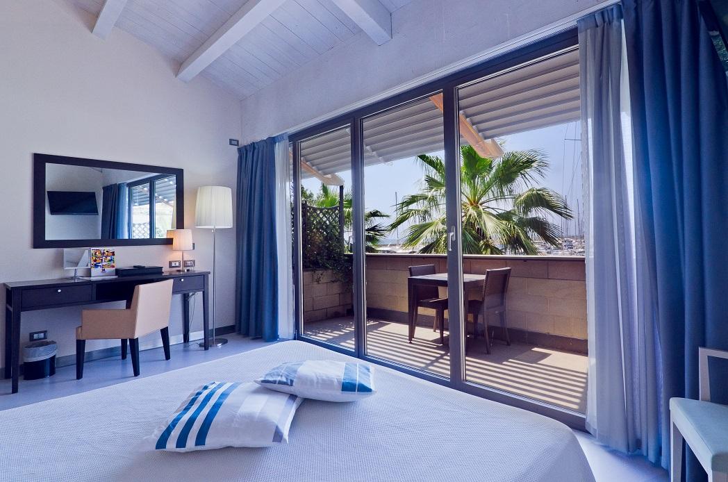 Hotel Riviera Dei Fiori San Lorenzo al Mare Eksteriør billede