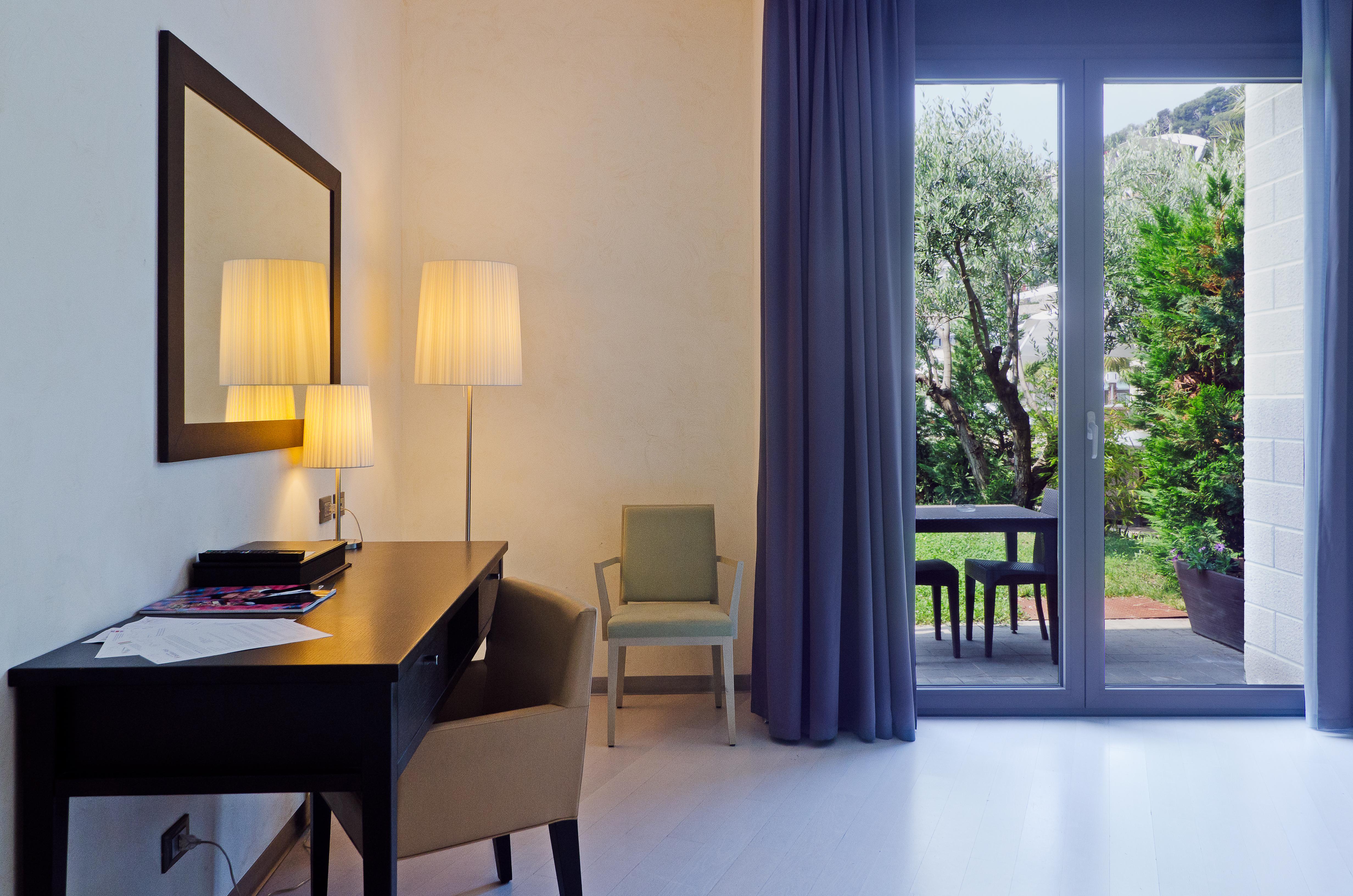 Hotel Riviera Dei Fiori San Lorenzo al Mare Eksteriør billede