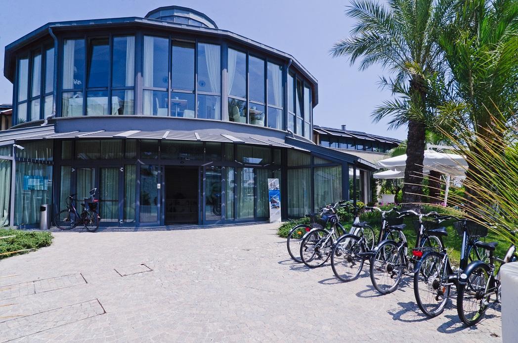 Hotel Riviera Dei Fiori San Lorenzo al Mare Eksteriør billede