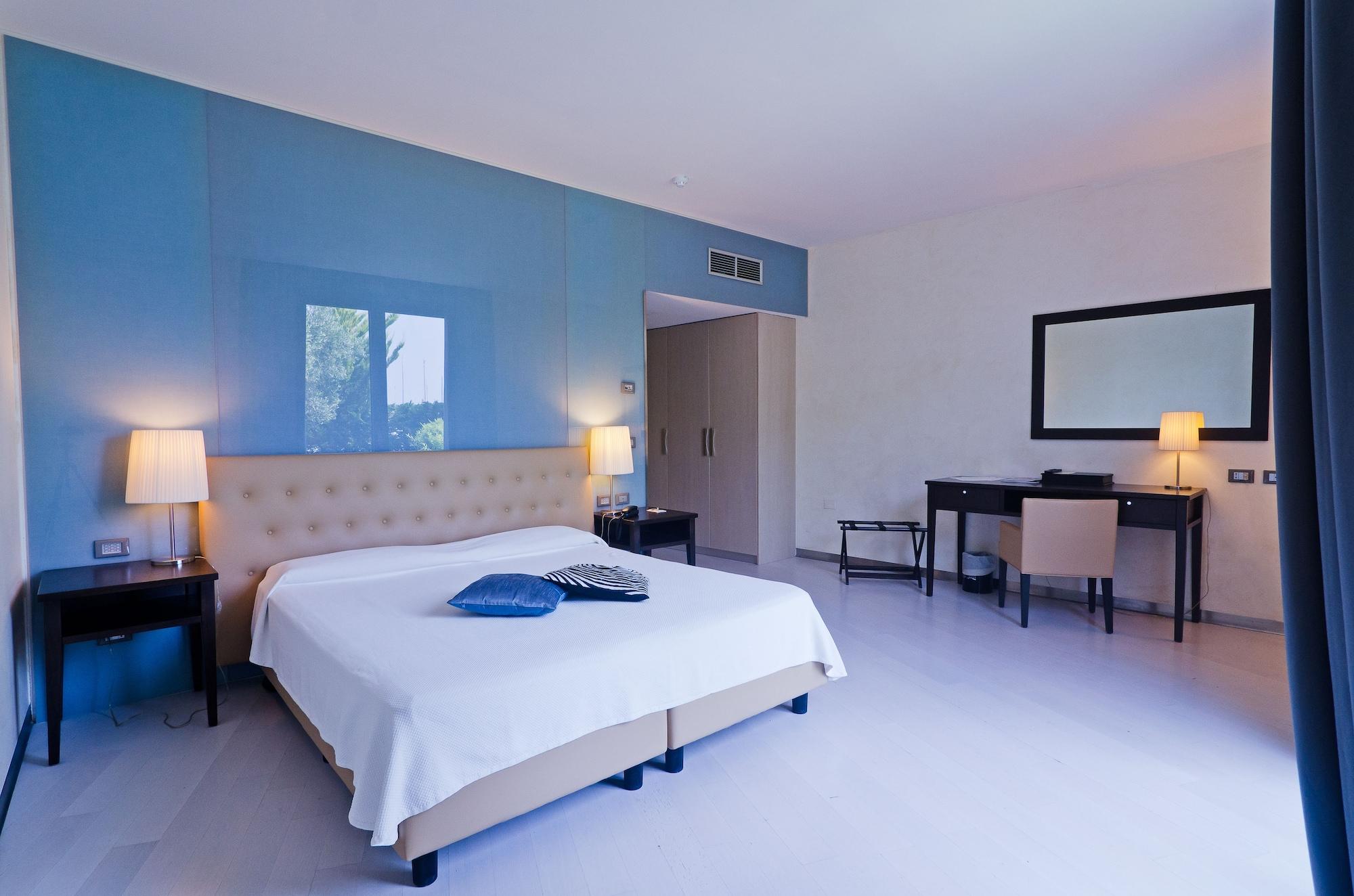 Hotel Riviera Dei Fiori San Lorenzo al Mare Eksteriør billede