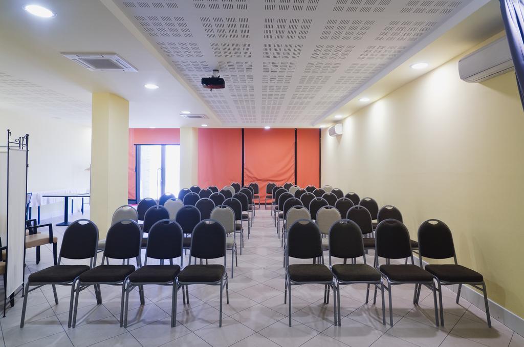 Hotel Riviera Dei Fiori San Lorenzo al Mare Eksteriør billede